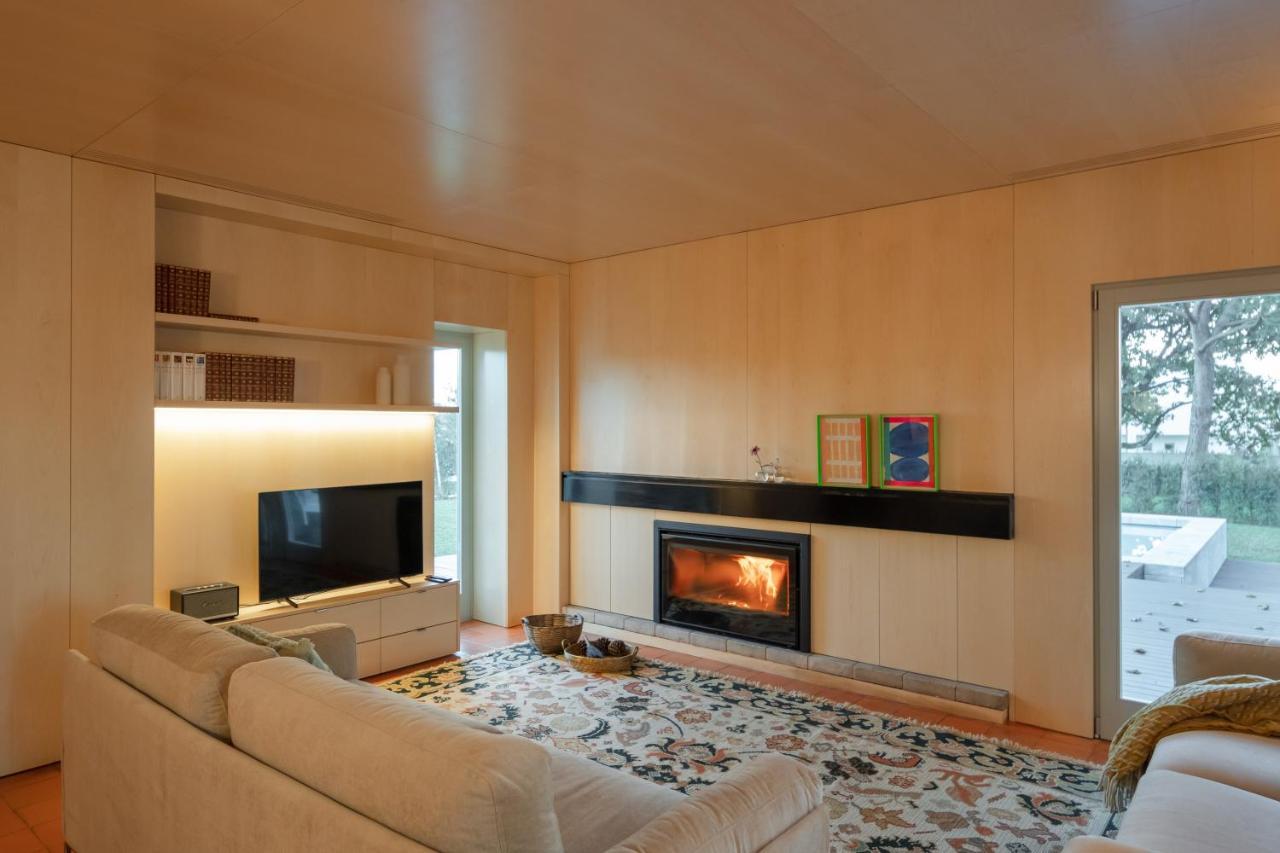70'S Wood House Hotel Maía Екстериор снимка